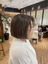 コムズアイ(COM'S/i)&nbsp;白髪ぼかしハイライトメッシュボブショートボブ顔まわりレイヤー