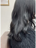 サロン プエラ バイ ネオヘアー(salon puella by neo hair) ブルーブラックとレイヤースタイル