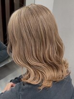 エミーバイモアムー(Emmie byMoremuu)&nbsp;【埼玉ギャルの救世主】ミルクティーカラー