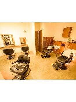 【西新井駅西口⇒徒歩5分】小規模ならではの温かみある居心地良い空間《Pit Lounge》