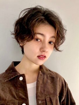 アンドレイ 表参道(andrey) イメチェン/ホワイトブロンド/外ハネボブ/美髪/表参道/髪質改善