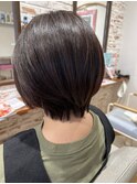 ショートボブ