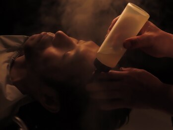 ヘアーサロン サトウの写真/極上のヘッドスパで頭皮ケアとともに心と身体の疲れを癒す♪頭皮環境を整え、髪のお悩みを改善しませんか。