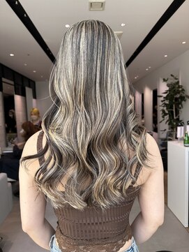 ステア ケース(stair case) ハイライト　太め　地毛残し　ロング