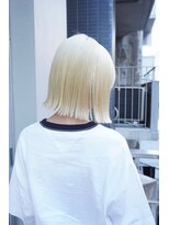 シィーム(cime) 抜きっぱなしブロンド ハイトーン ブリーチ