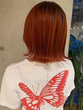 レジュアル(RESSUAL) 外ハネ　切りっぱなしミディ　ハイトーンオレンジ