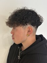 ニアウ 伊勢崎連取店(Niau)&nbsp;刈り上げセンターパート/波巻きツイストスパイラル/伊勢崎