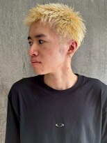 メンズサロンオー 宮崎(Men's salon O.)&nbsp;ハイトーン ブリーチ スパイキーショート 刈り上げ 眉毛カット