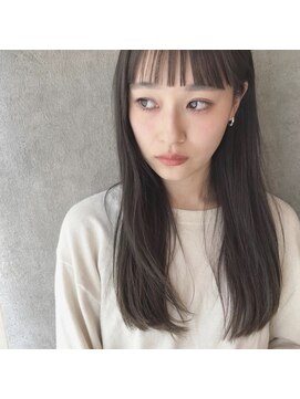 トレンチ(TRENCH) ショートバング×ナチュラルストレート       TRENCH