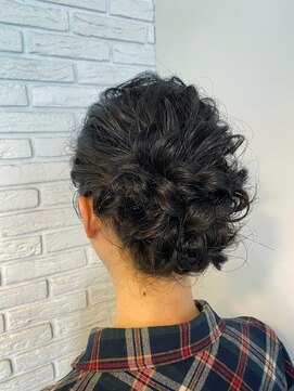 ヘアーメイク カフェ(hair make cafe) シニヨンアレンジ
