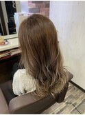 20代30代大人可愛いゆるふわミルクティーベージュ