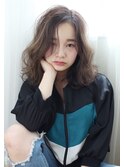 大人女性のミディアムウェーブ