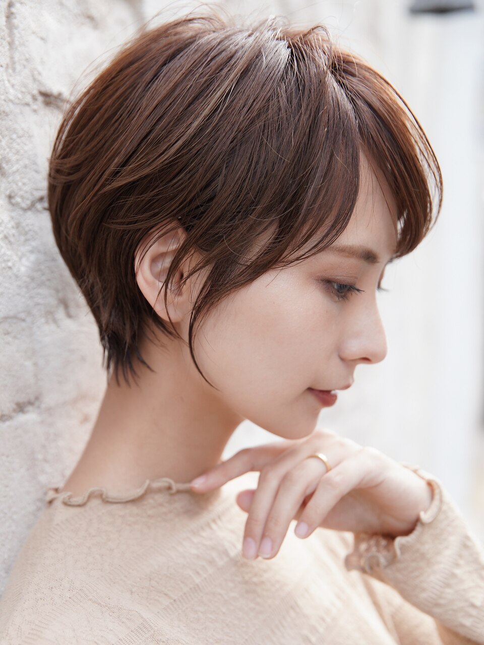 ショート マッシュショート 耳掛けショート ストレート×GRAFF