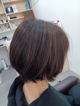 フロンティア(FRONTIER) 小顔レイヤーボブ