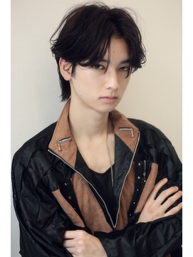 ココ 本八幡(KOKO) □波巻きフェザーパーマサーフカール刈り上げセンターパート