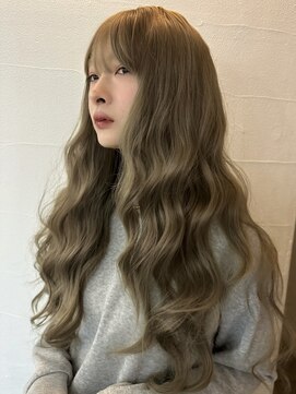 メゾンアクア 表参道(Maison ACQUA) ☆ブリーチなしダブルカラー オリーブ オリーブベージュ ボブ