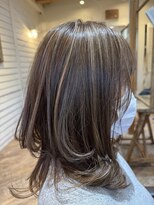 ヘアリゾート バルボア アイランド(hair resort Balboa Island)&nbsp;ミディアム×白髪ぼかしハイライト