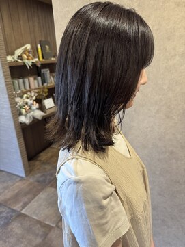 イロハ(iroh) イルミナカラー/レイヤースタイル/髪質改善トリートメント