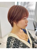 大人くびれショート　ベージュピンクシアカラーショートヘア