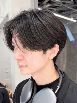 ピークアブー 原宿ハラカド(PEEK-A-BOO) ☆毛流れセンターパートショートメンズカット原宿30代40代