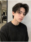 黒髪フェザー韓国風センターパート