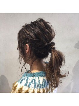 ライフ ウィズ ヘア(LIFE with HAIR) ふんわりポニーテール