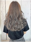 グラマラスロングカールハイライトゴールド