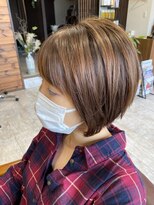 エニー(Any Hair Life)&nbsp;【アッシュベージュで柔らかい質感に】　前下がりショート