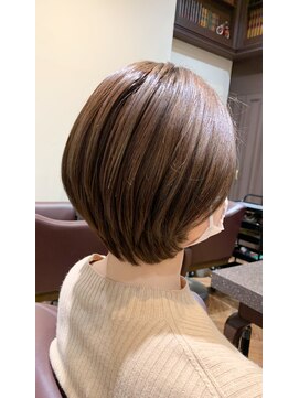 モノグラム(monogram) 【monogram西野 英也】ミセス、大人女性、白髪、マイナス6歳ヘア