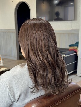 セライロ 千葉(celilo) カール/セミディ/シアーカラー/姫カット/千葉駅