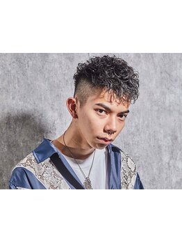 人気のカット＋眉カットで清潔感のある好印象スタイルに！【横浜/横浜駅/横浜men's/メンズサロン】