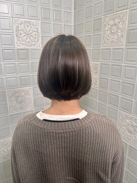 ヘンリエッタ 自由ヶ丘(Henrietta) ハイライトボブ