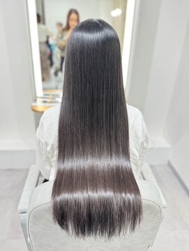 エルサ(Elsa) 【Elsa元町・三宮】最高峰髪質改善ストレート