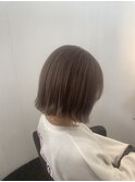 切っぱなしボブ×ミルクティーベージュ