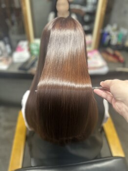 髪質の変化を感じ始めたあなたへ。扱いやすさが続く“美髪ケア”で大人の魅力を底上げ。