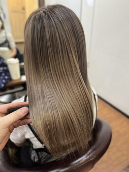 ベンジャミン(Benjamin)の写真/「染めるたび、髪はもっと綺麗になれる」竹ノ塚駅/ハイライト/髪質改善/インナーカラー