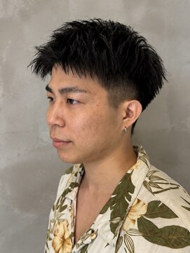 キリ 逗子(kiri) 逗子葉山スパイキーショートアップバングフェードカット眉毛R116