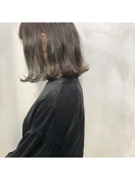 ミント(mint) 赤み除去グレーでツヤ髪!