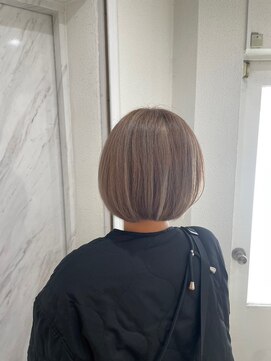 ナンバー ユアイロ 川崎(N° uairo) 【池田】丸みショート×シルキーベージュ