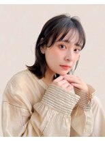 切りっぱなしミディアムボブ