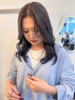 パーク 福岡天神西通り店(parc)&nbsp;センターパート　ブルーグレージュ　ハイトーン　顔周りカット