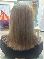 ファスト(fast)&nbsp;ハイライトカラートリートメント込み