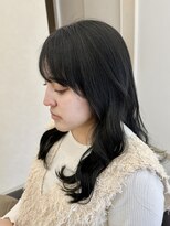 フラッフィー(Fluffy) ウェーブセミロング