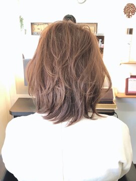 アルニコ エム 松戸駅前(ALNICO .. M) ３０代４０代が輝くミディアムレイヤー♪