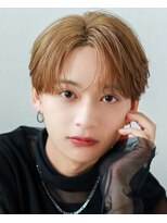 オーシャントーキョー 原宿(OCEAN TOKYO)&nbsp;ニュアンスセンターパートベージュカラー金髪コンマバング韓国