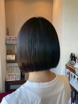 シェール(cher) 切りっぱなしボブ/黒髪ボブ