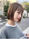 ボブ　外ハネボブ　くびれヘア　切りっぱなしボブ　暗めカラー