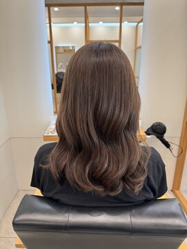  リュクスバトーバイトリコ 船橋南口店(Luxe BATEAU by tricot) アッシュブラウン