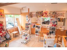 ミモザ 高台寺店(mimosa)の雰囲気（自然光が差し込む、華やかな空間でヘアセット♪）