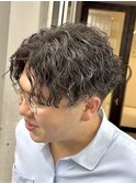 縦落ちツイストスパイラルパーマセンターパート